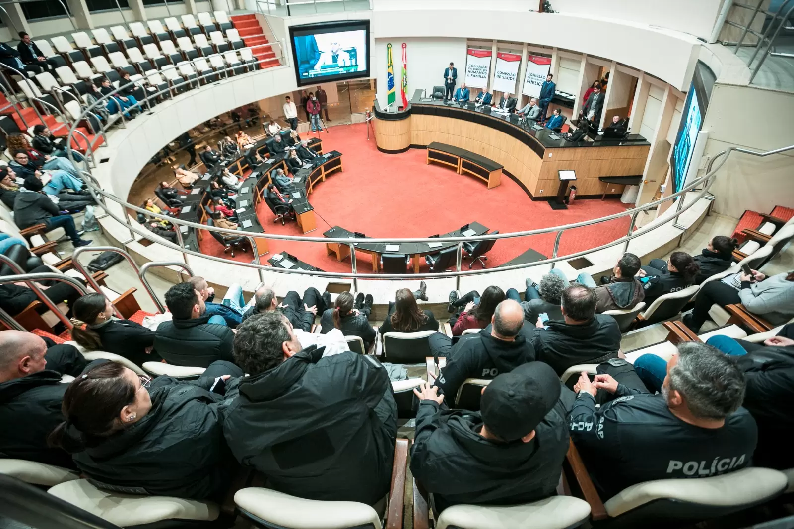 FEHOSC e AHESC participam de reunião na Alesc para debater fechamento de hospitais  psiquiátricos de custódia