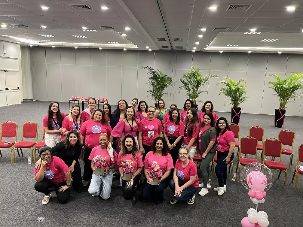 Com alusão ao Outubro Rosa, médica de Florianópolis participa de evento sobre saúde da mulher em Balneário Camboriú