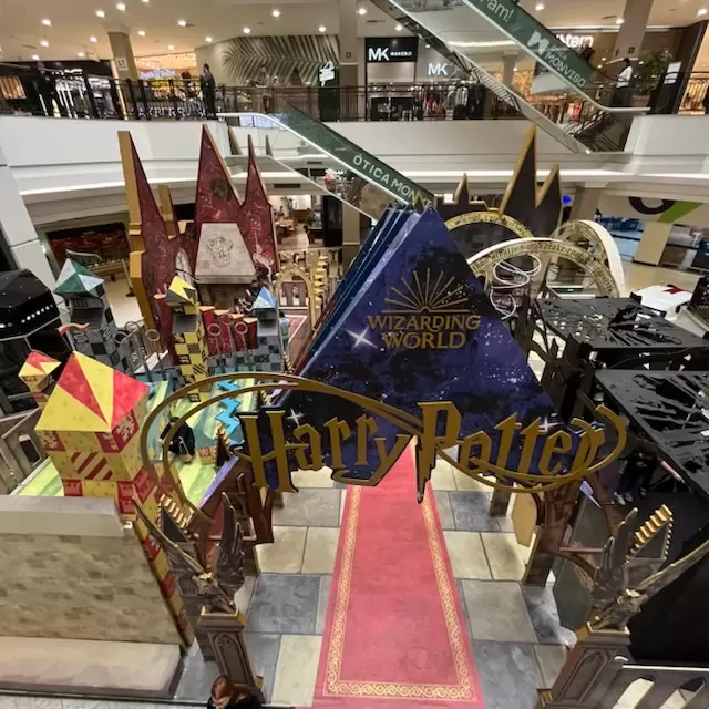 Universo de Harry Potter é atração para crianças e adultos no Villa Romana Shopping