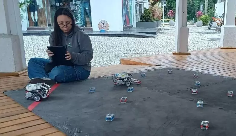 Diversão em família: cinema ao ar livre e 1ª Robofest, no Jurerê Open