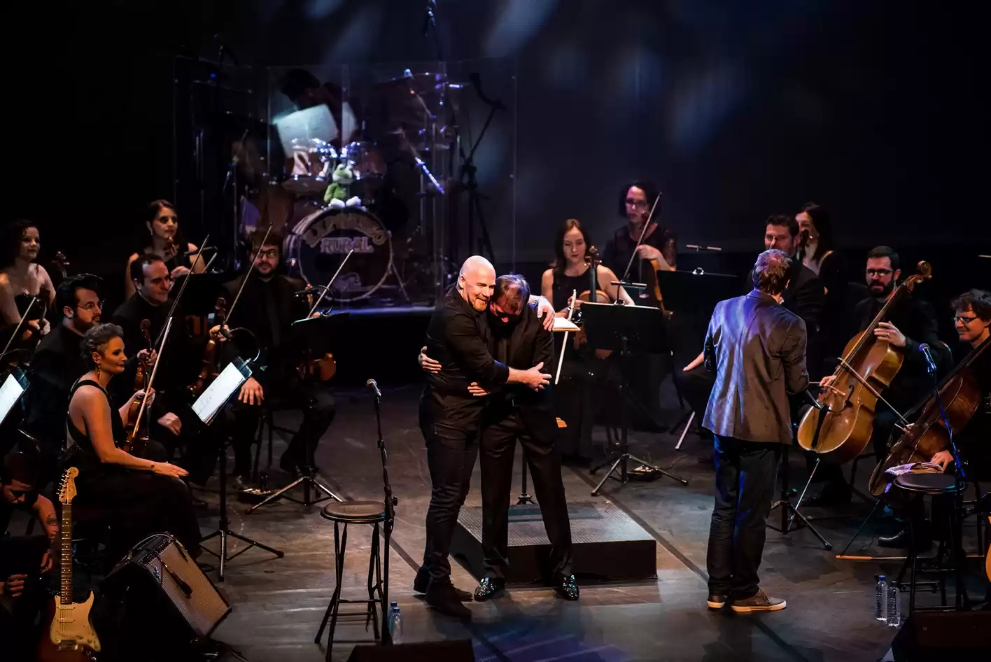 Camerata Florianópolis & Expresso Rural e espetáculo musical da Cia Grito de Teatro são as atrações da Arena Drive In 