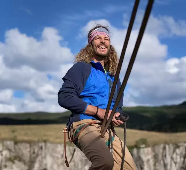 Catarinense Rafael Bridi participa do Primeiro Campeonato Mundial de Highline LAAX na Suiça