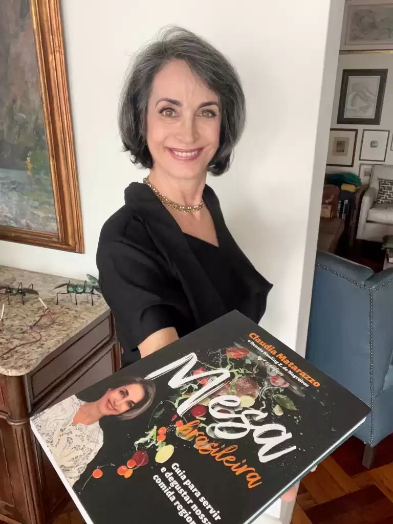 Claudia Matarazzo lança novo livro com participação de empresária catarinense no Balneário Shopping