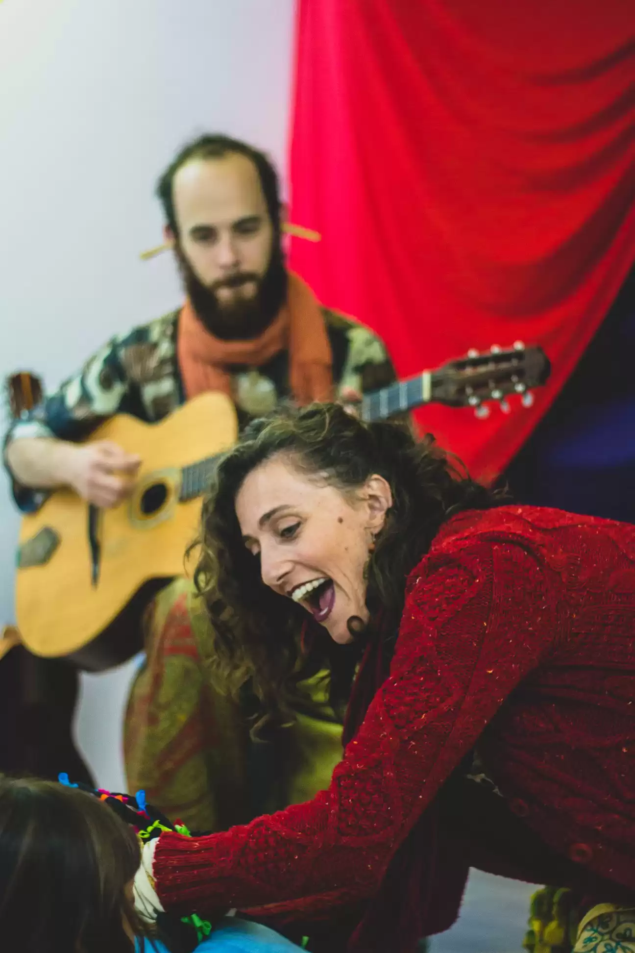 Lendas e histórias do folclore brasileiro, com Grupim de Dois, no Domingo com Teatro