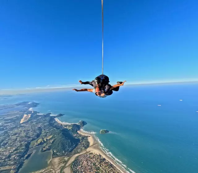 Esportes radicais e belezas naturais impulsionam o turismo no litoral Sul de Santa Catarina