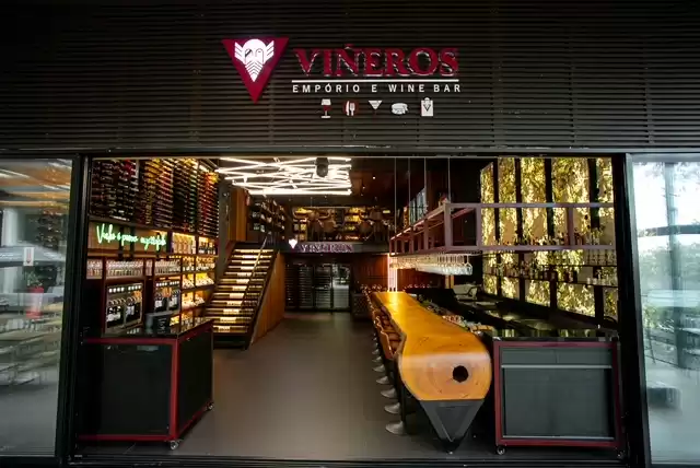 Viñeros expande suas wine stations