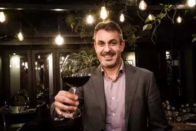 Vino Al Mare realiza degustação de vinhos comandada por Raphael Zanette